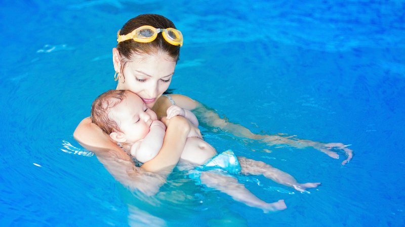 Baby/Toddler learning to float